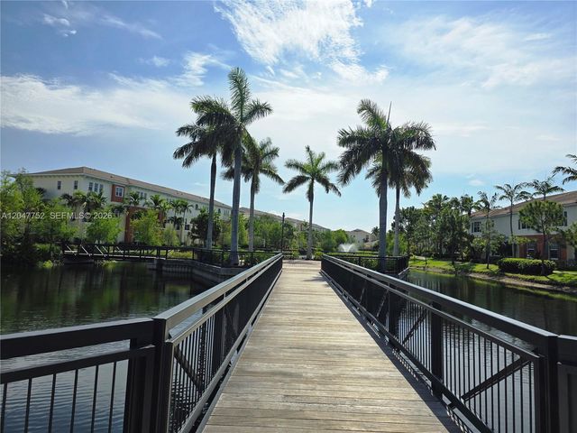 146 SW 7th Court, Pompano Beach, FL 33060
