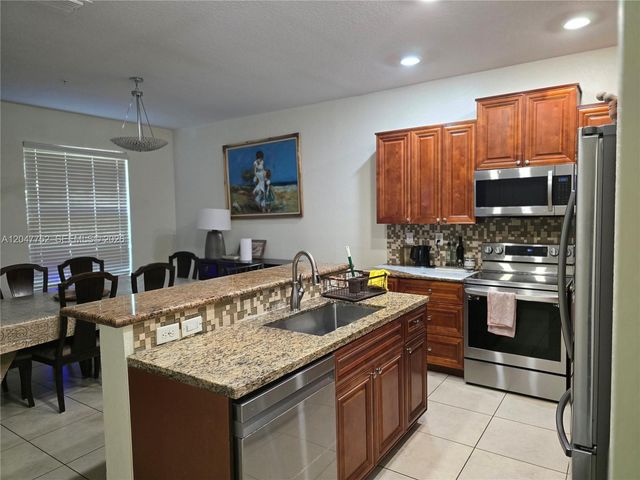 146 SW 7th Court, Pompano Beach, FL 33060