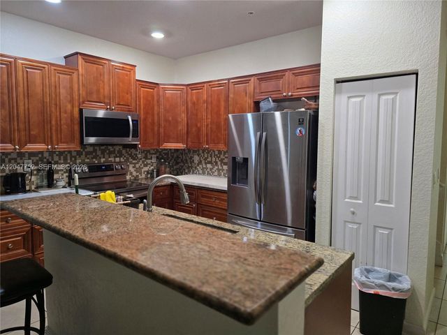 146 SW 7th Court, Pompano Beach, FL 33060