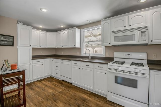 27 Federal Avenue, Cheektowaga, NY 14225