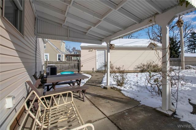 27 Federal Avenue, Cheektowaga, NY 14225