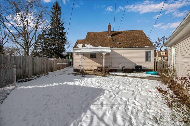 27 Federal Avenue, Cheektowaga, NY 14225