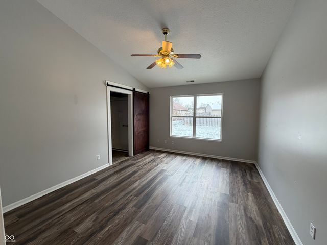 923 N Mill Run Boulevard, Greenfield, IN 46140