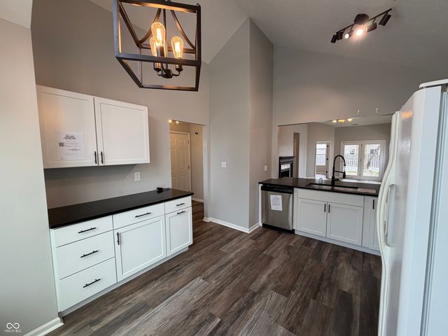 923 N Mill Run Boulevard, Greenfield, IN 46140