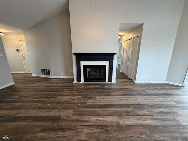 923 N Mill Run Boulevard, Greenfield, IN 46140