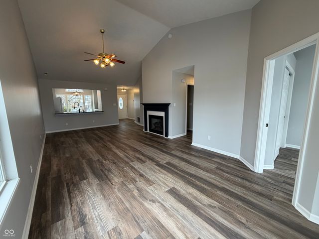 923 N Mill Run Boulevard, Greenfield, IN 46140