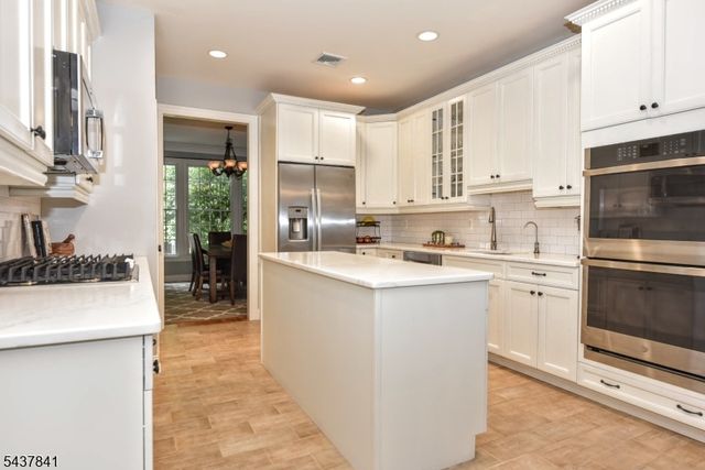804 Fieldstone Ter, Wyckoff Twp., NJ 07481