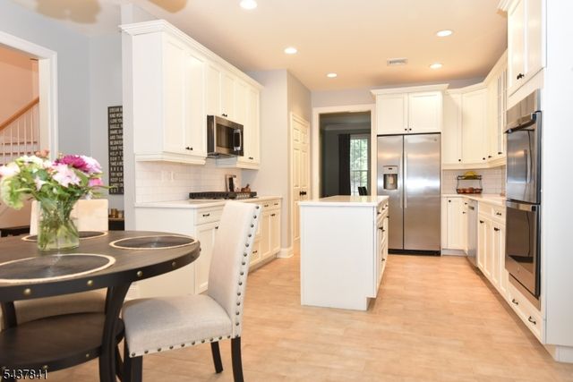 804 Fieldstone Ter, Wyckoff Twp., NJ 07481