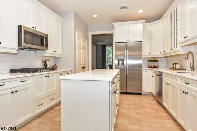 804 Fieldstone Ter, Wyckoff Twp., NJ 07481
