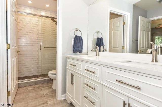 804 Fieldstone Ter, Wyckoff Twp., NJ 07481