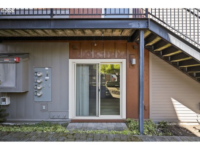 4315 Se DIVISION St A, Portland, OR 97206