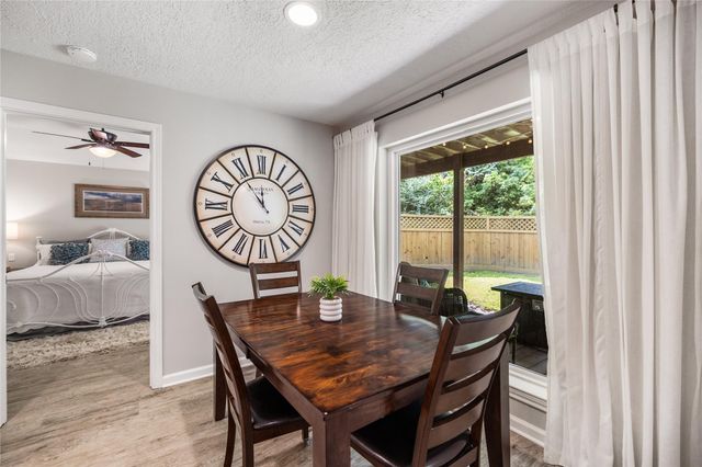 165 Lakeside Drive, Montgomery, TX 77356