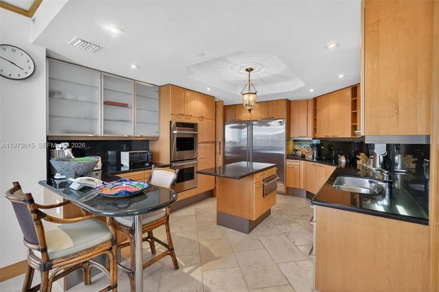 430 Grand Bay Drive 801, Key Biscayne, FL 33149
