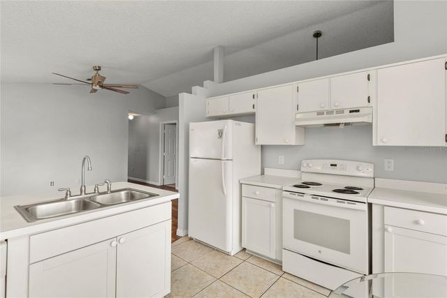 301 S CAPEN AVE, Winter Park, FL 32789