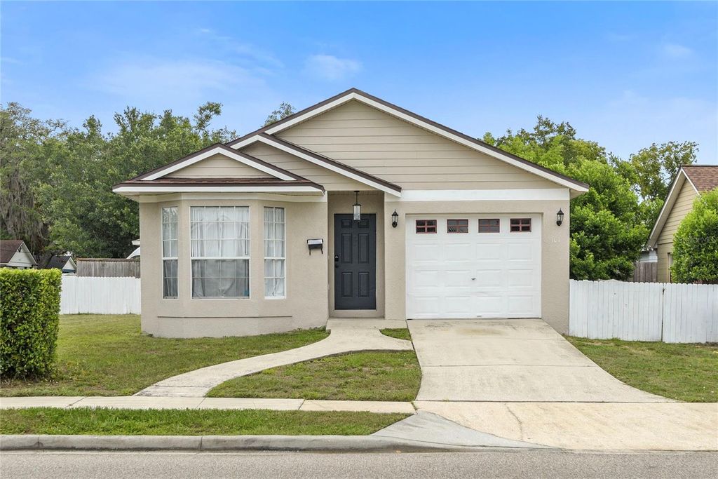 301 S CAPEN AVE, Winter Park, FL 32789