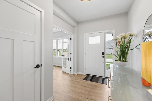 6780 Bellflower Drive, Excelsior, MN 55331