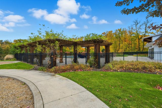 6780 Bellflower Drive, Excelsior, MN 55331