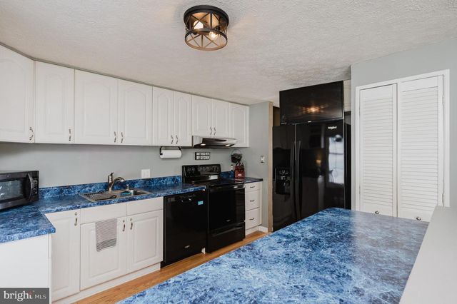 7 BAMBOROUGH, Baltimore, MD 21236