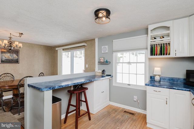 7 BAMBOROUGH, Baltimore, MD 21236