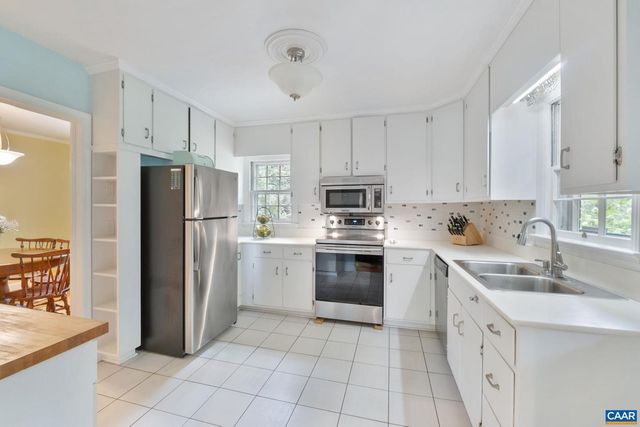 1606 GROVE RD, Charlottesville, VA 22901