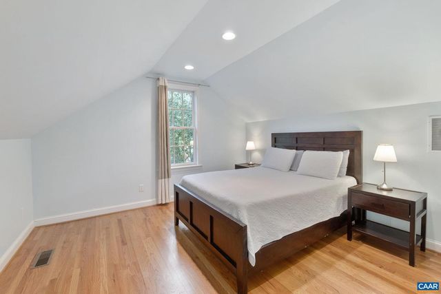 1606 GROVE RD, Charlottesville, VA 22901