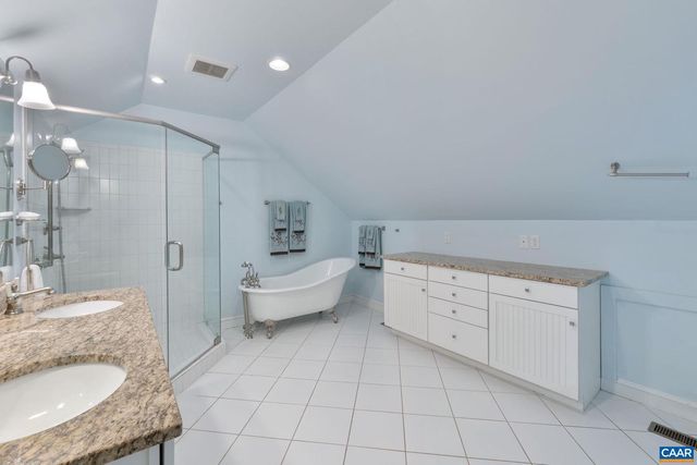 1606 GROVE RD, Charlottesville, VA 22901