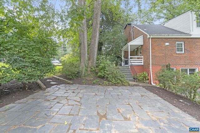 1606 GROVE RD, Charlottesville, VA 22901