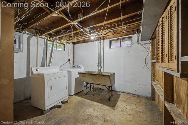 28040 Rosewood Street, Inkster, MI 48141