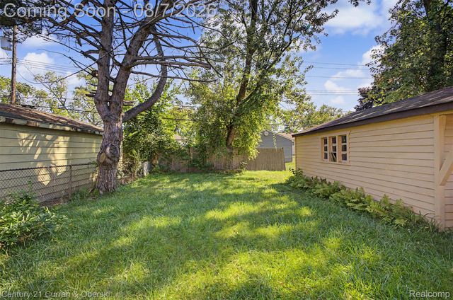 28040 Rosewood Street, Inkster, MI 48141