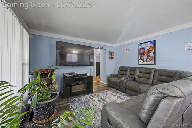 28040 Rosewood Street, Inkster, MI 48141