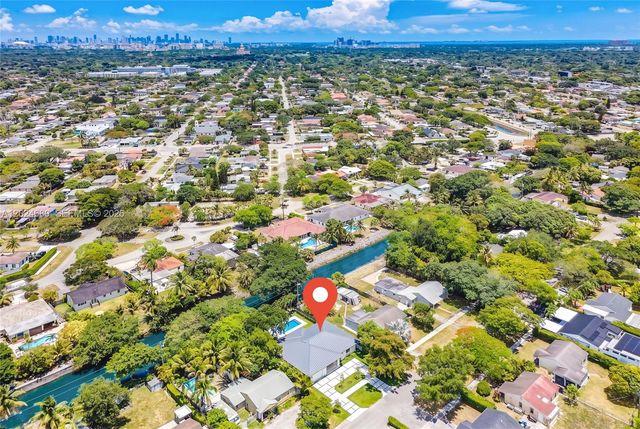 6853 S Waterway Dr, Miami, FL 33155