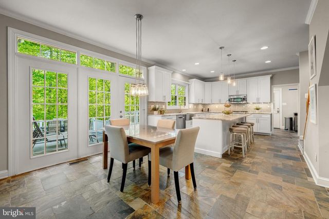 40845 FOREST GLEN DR, Leesburg, VA 20175