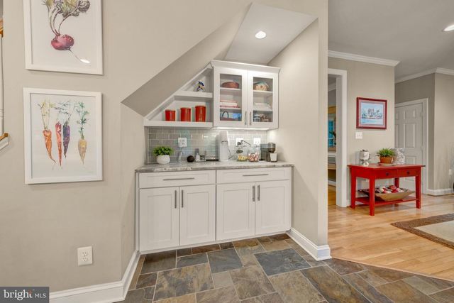 40845 FOREST GLEN DR, Leesburg, VA 20175