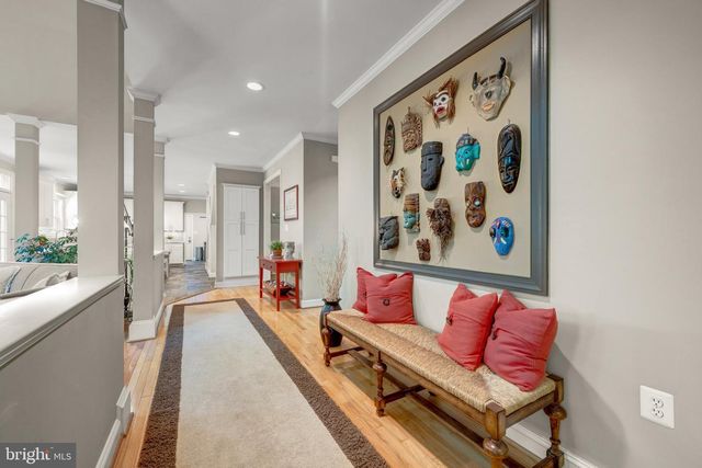 40845 FOREST GLEN DR, Leesburg, VA 20175