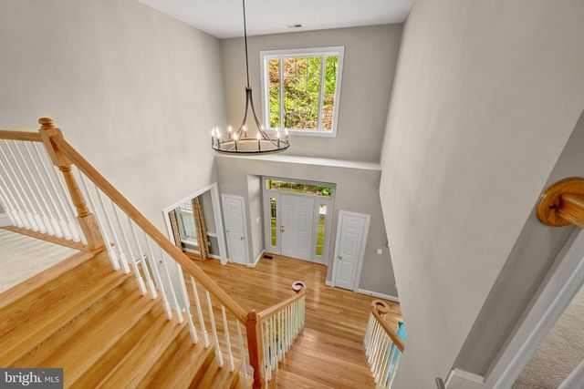 40845 FOREST GLEN DR, Leesburg, VA 20175