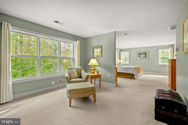 40845 FOREST GLEN DR, Leesburg, VA 20175