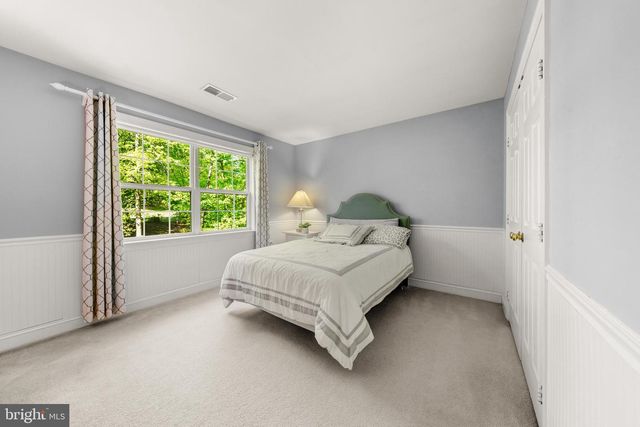 40845 FOREST GLEN DR, Leesburg, VA 20175