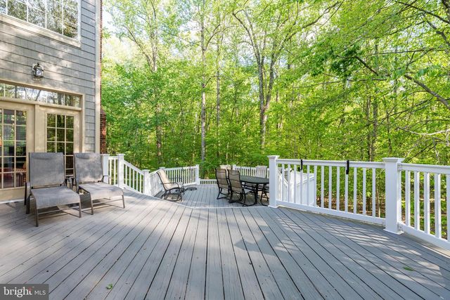 40845 FOREST GLEN DR, Leesburg, VA 20175