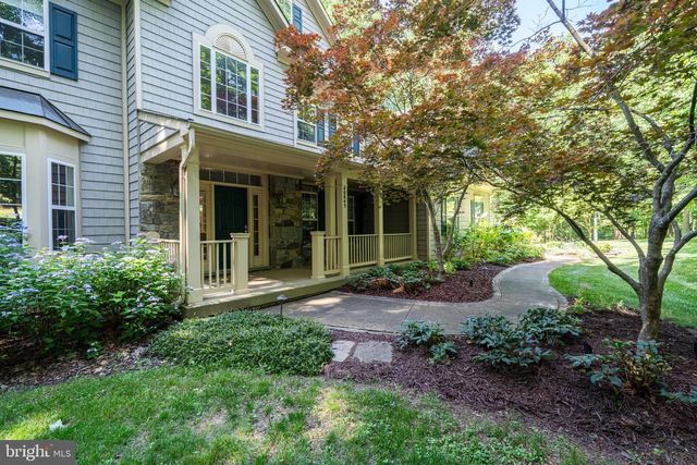 40845 FOREST GLEN DR, Leesburg, VA 20175
