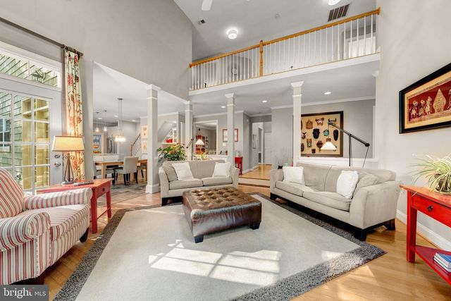 40845 FOREST GLEN DR, Leesburg, VA 20175