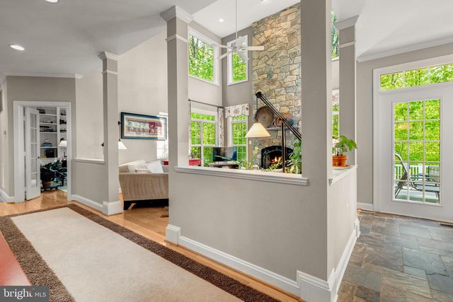 40845 FOREST GLEN DR, Leesburg, VA 20175