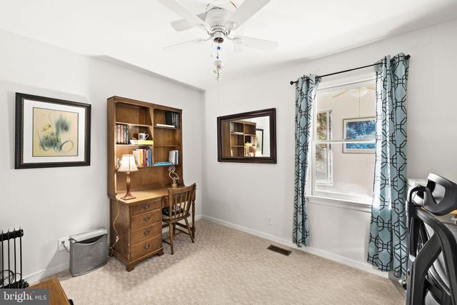 4 WEST BRIAR DR, Stafford, VA 22554