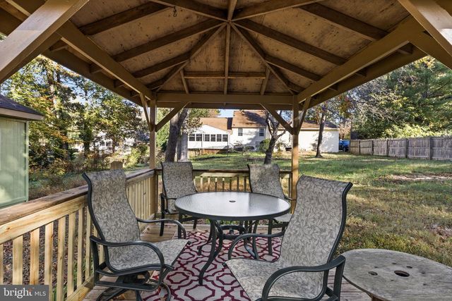 4 WEST BRIAR DR, Stafford, VA 22554