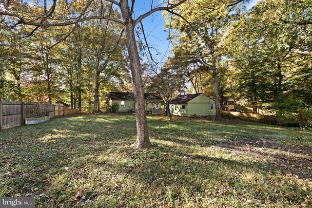 4 WEST BRIAR DR, Stafford, VA 22554