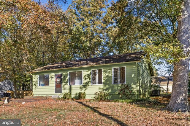 4 WEST BRIAR DR, Stafford, VA 22554