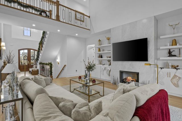 2624 Lucca Place, Lexington, KY 40509