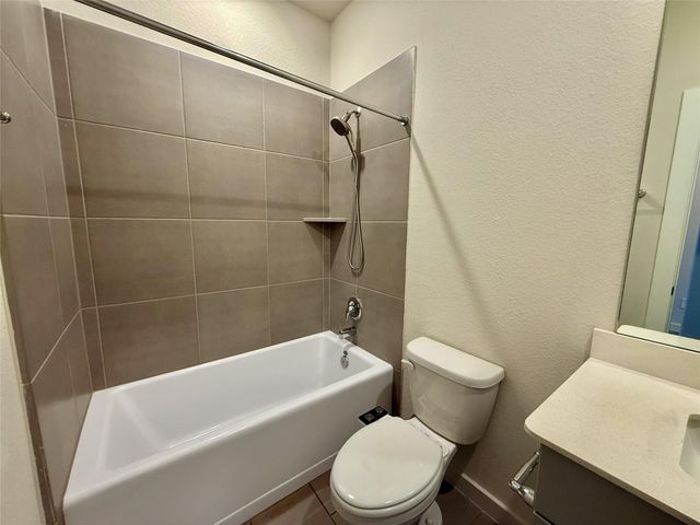 204 Brooks Manor Court, Montgomery, TX 77316
