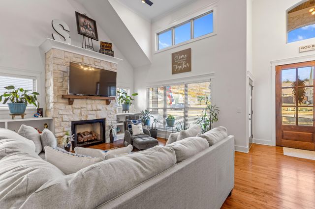 8870 Silver Maple Dr, Ooltewah, TN 37363