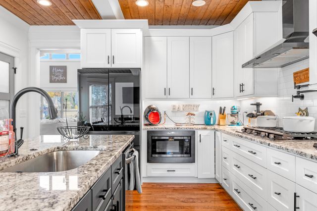 8870 Silver Maple Dr, Ooltewah, TN 37363