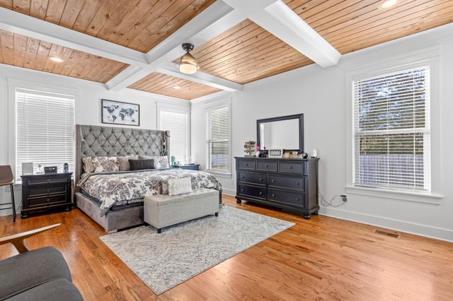 8870 Silver Maple Dr, Ooltewah, TN 37363